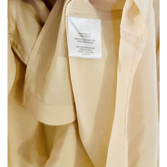 Equipment RETAIL $150 | Button-Front L/S 100% Silk Top | Women's | Size: Medium - Picture 7 of 8
